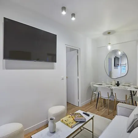 Modern Air-conditioned - Canal St Martin * باريس